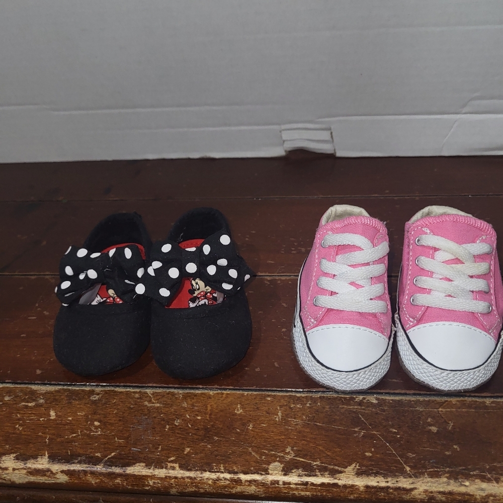 Super Cute 0 To 6 Months Pink Converse And Black Minnie Mouse With Bow Shoes